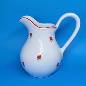 RB Bernarda Portugal White & Red Tulip Pitcher 7"
